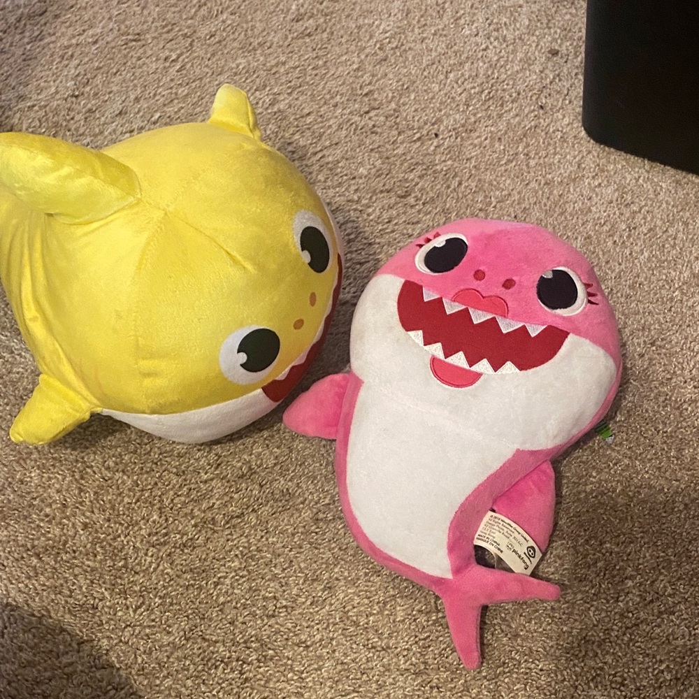 Yellow and Pink Baby Shark Plush Duo